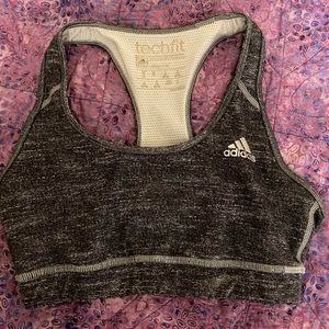 🌫Adidas sports bra